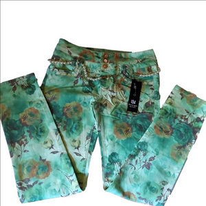 New* Premium I&M Jeans USA Green Floral Jeans Size 13
